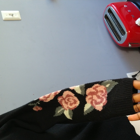 Outlander Medium rose sweater - Picture 3 of 5